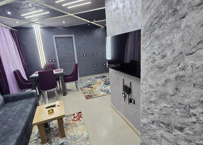 Chic 4 Apartment *