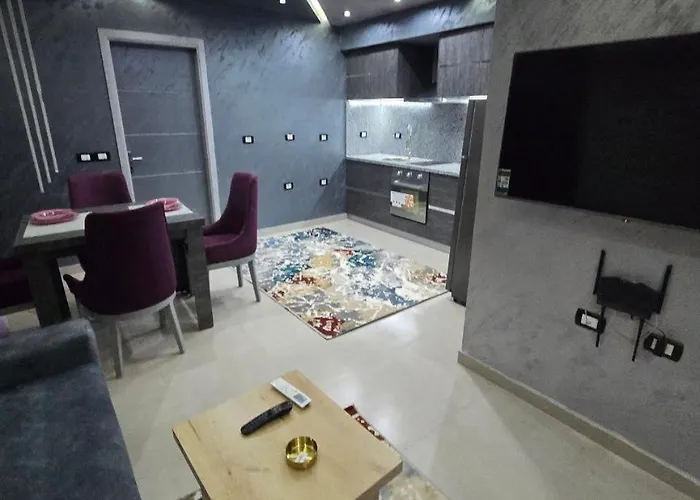 Chic 4 *