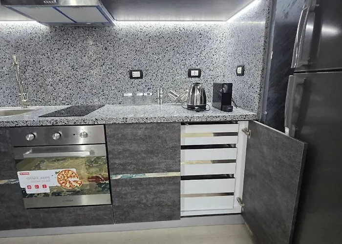 Chic 4 Apartment