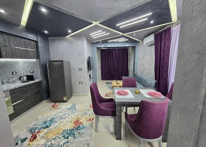 Apartment Chic 4 *