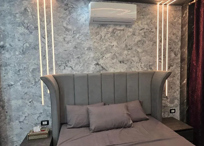 Chic 4 *